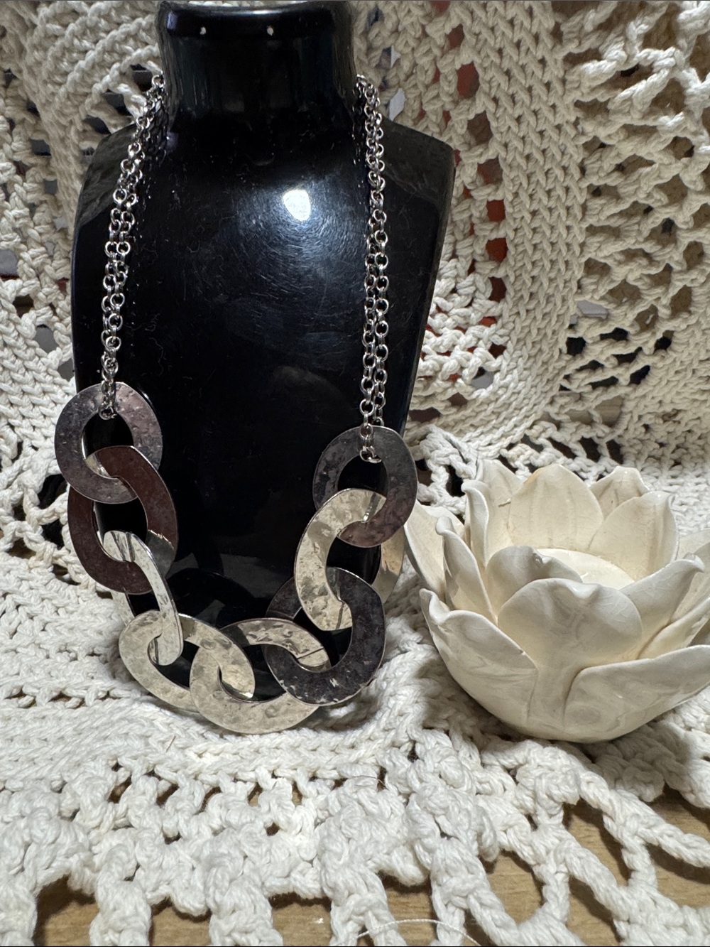 Silver-Tone Linked Circle Statement Necklace - Unbranded